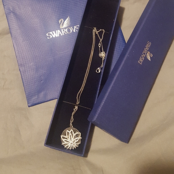 SWAROVSKI NECKLACE - Picture 1 of 2